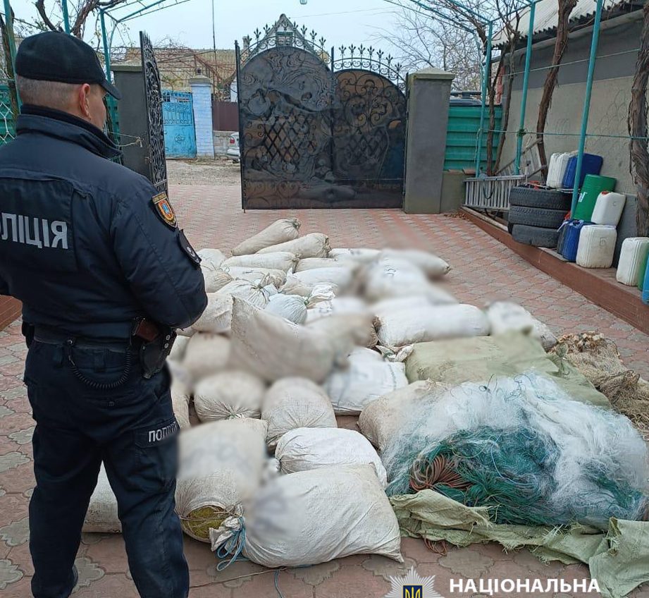 Працівників нацпарку на Одещині викрили на браконьєрстві з уловом на понад мільйон (фото) «фото»