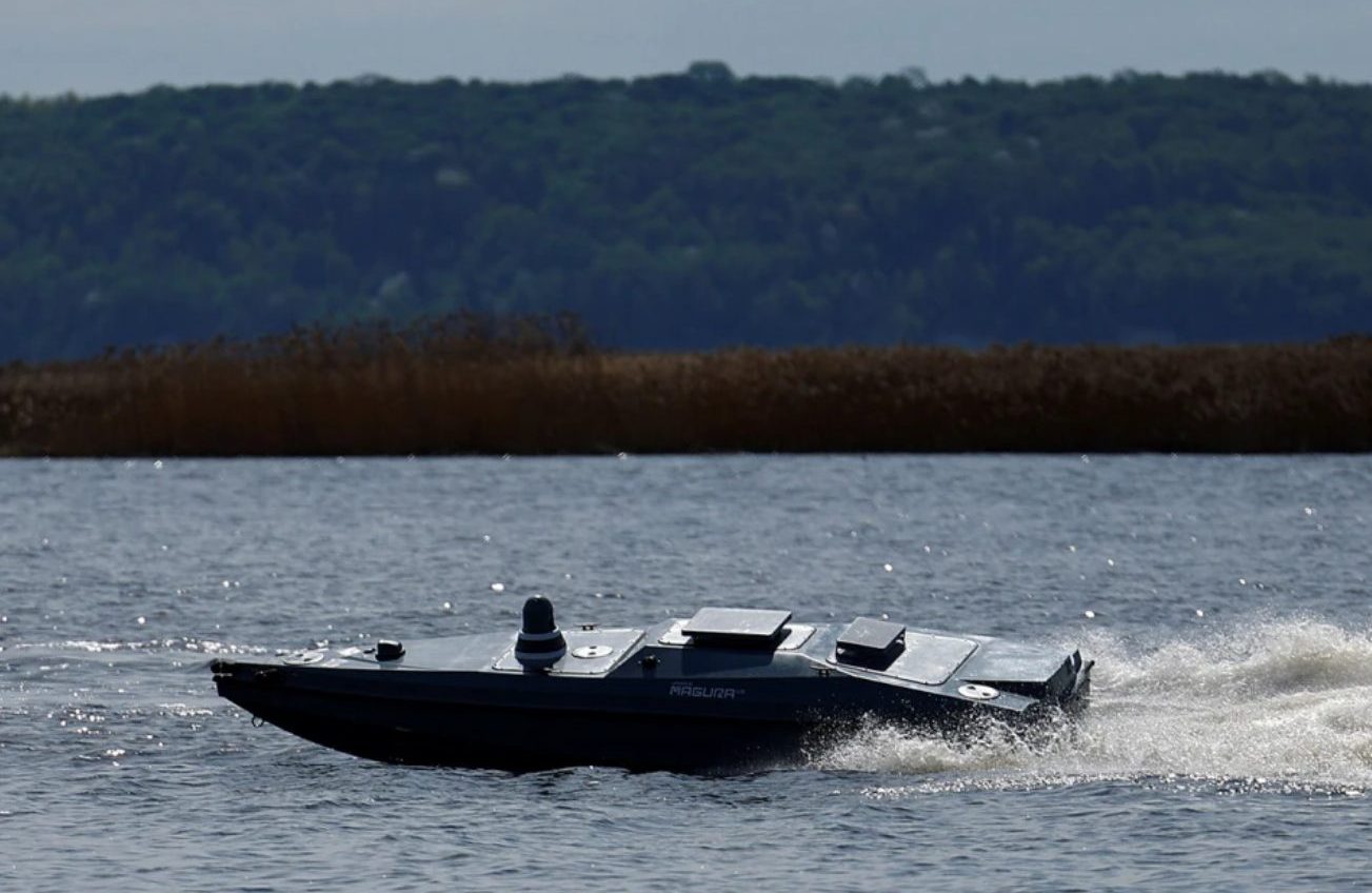 Вперше в історії: під час бою у Чорному морі морський дрон ГУР знищив  російський гелікоптер (відео) «фото»