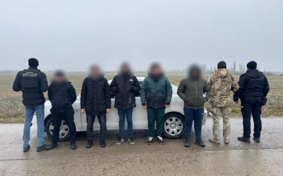 Прямували до Молдови: 4 порушників кордону перехопили на Одещині (відео) «фото»