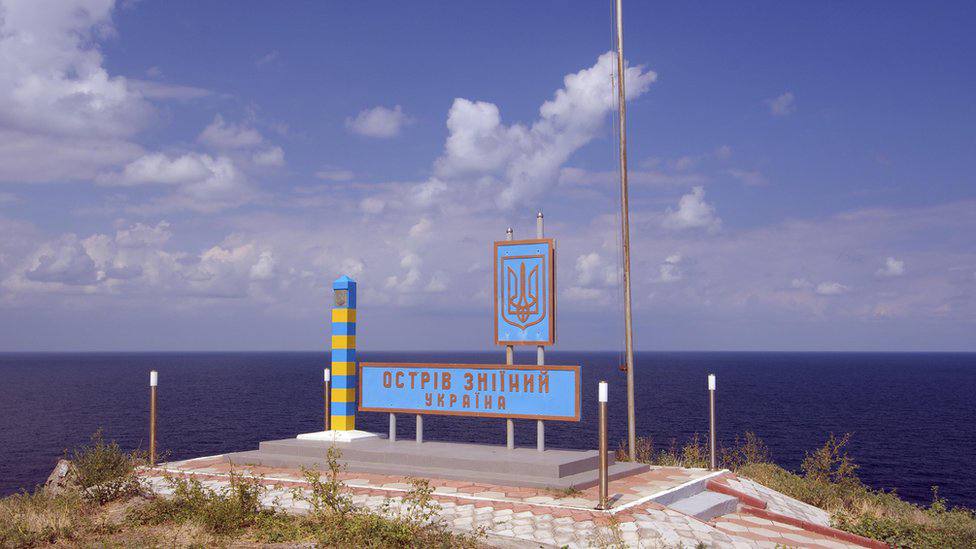 На острові Зміїному скасували будівництво станції за 69 мільйонів usionline.com На острові Зміїному скасували будівництво станції за 69 мільйонів «фото»