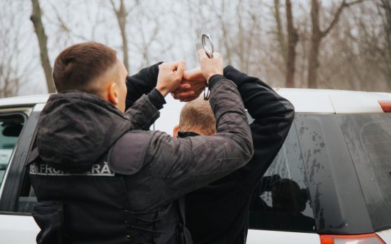 На молдавському кордоні викрили угрупування, яке переправляло ухилянтів з Одещини до Європи (відео) «фото»