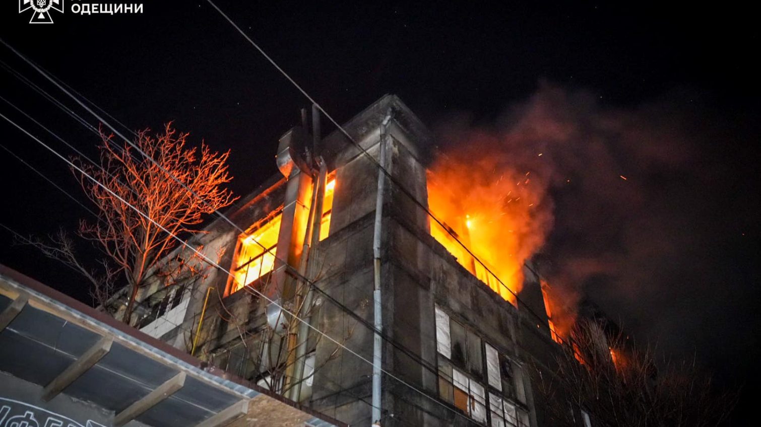 П’ятдесят вогнеборців гасили пожежу в центрі Одеси (фото) «фото»