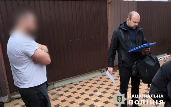 В Одесі затримали гормадського діяча, який за хабарі вивозив чоловіків за кордон (фото) «фото»