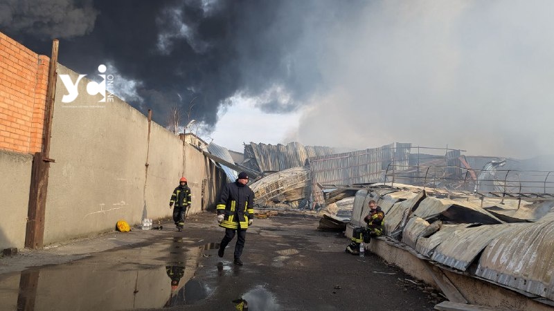 Під час горіння складу іграшок в Одесі в атмосферу потрапило майже 206 тонн токсичних речовин «фото»