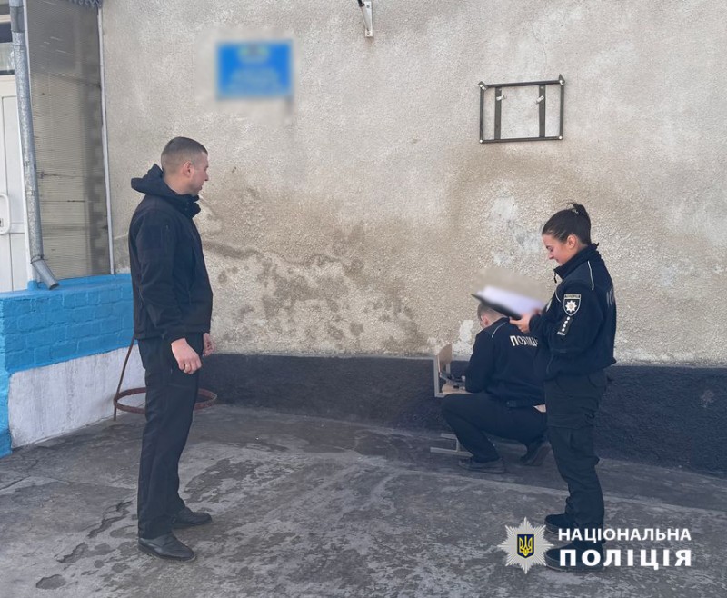 На Одещині розслідують зникнення меморіальної дошки загиблому захиснику України usionline.com На Одещині розслідують зникнення меморіальної дошки загиблому захиснику України «фото»