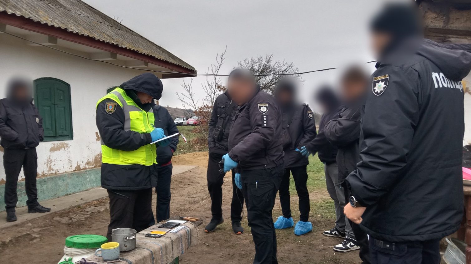 Поліцейські Одещини відправили на лаву підсудних чоловіка, який вбив та спалив односельця (фото) usionline.com Поліцейські Одещини відправили на лаву підсудних чоловіка, який вбив та спалив односельця (фото) «фото»