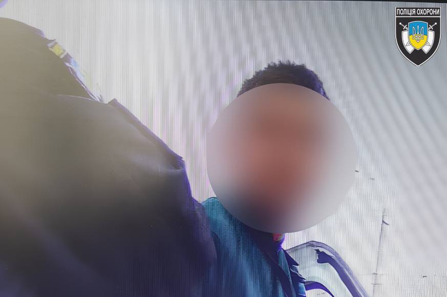 В Одесі агресивний клієнт побив співробітника АЗС: подробиці usionline.com В Одесі агресивний клієнт побив співробітника АЗС: подробиці «фото»