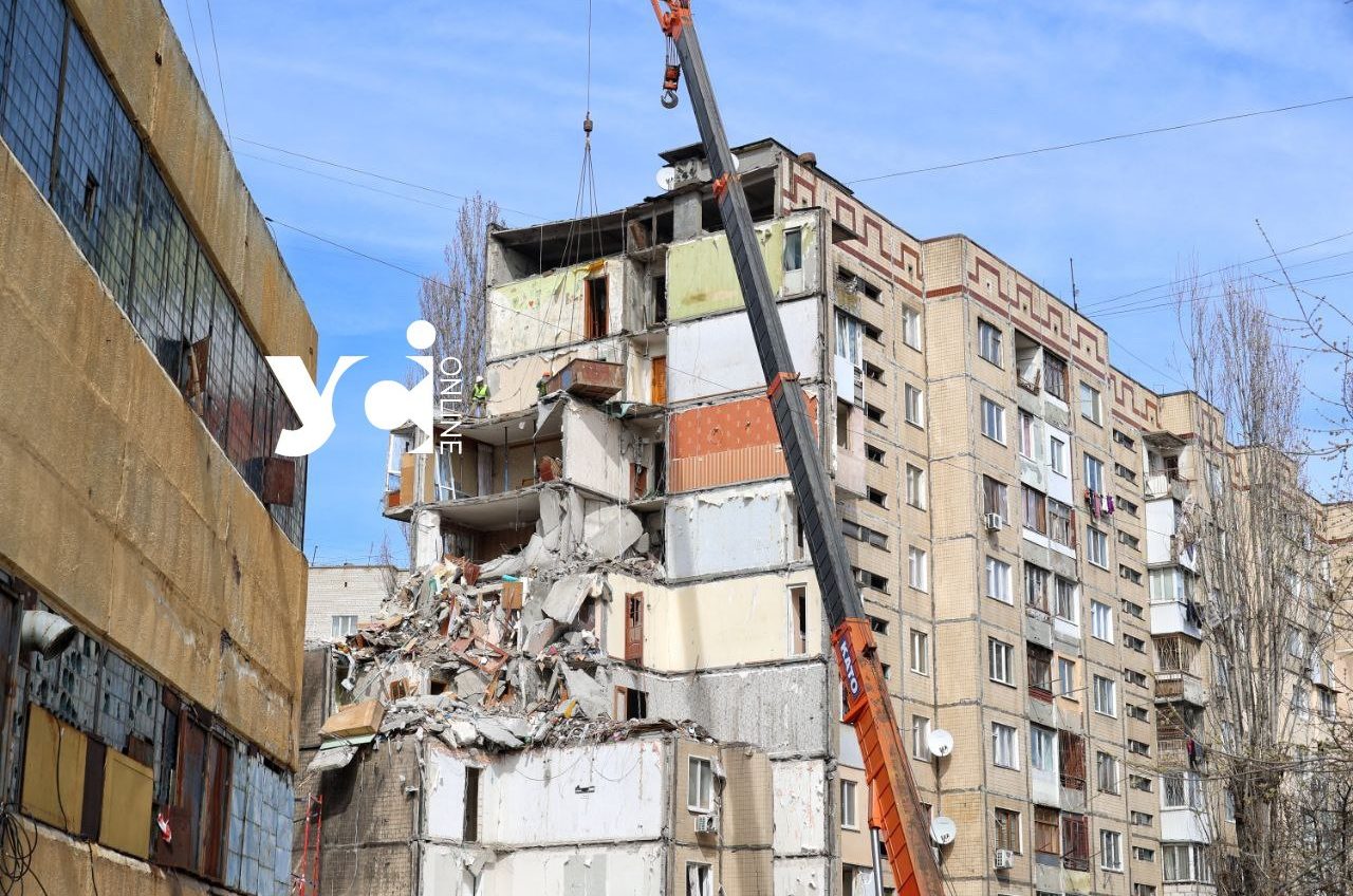 В Одесі шукають підрядника, який відновить одну зі зруйновних секцій будинку на Добровольського (фото) usionline.com В Одесі шукають підрядника, який відновить одну зі зруйновних секцій будинку на Добровольського (фото) «фото»