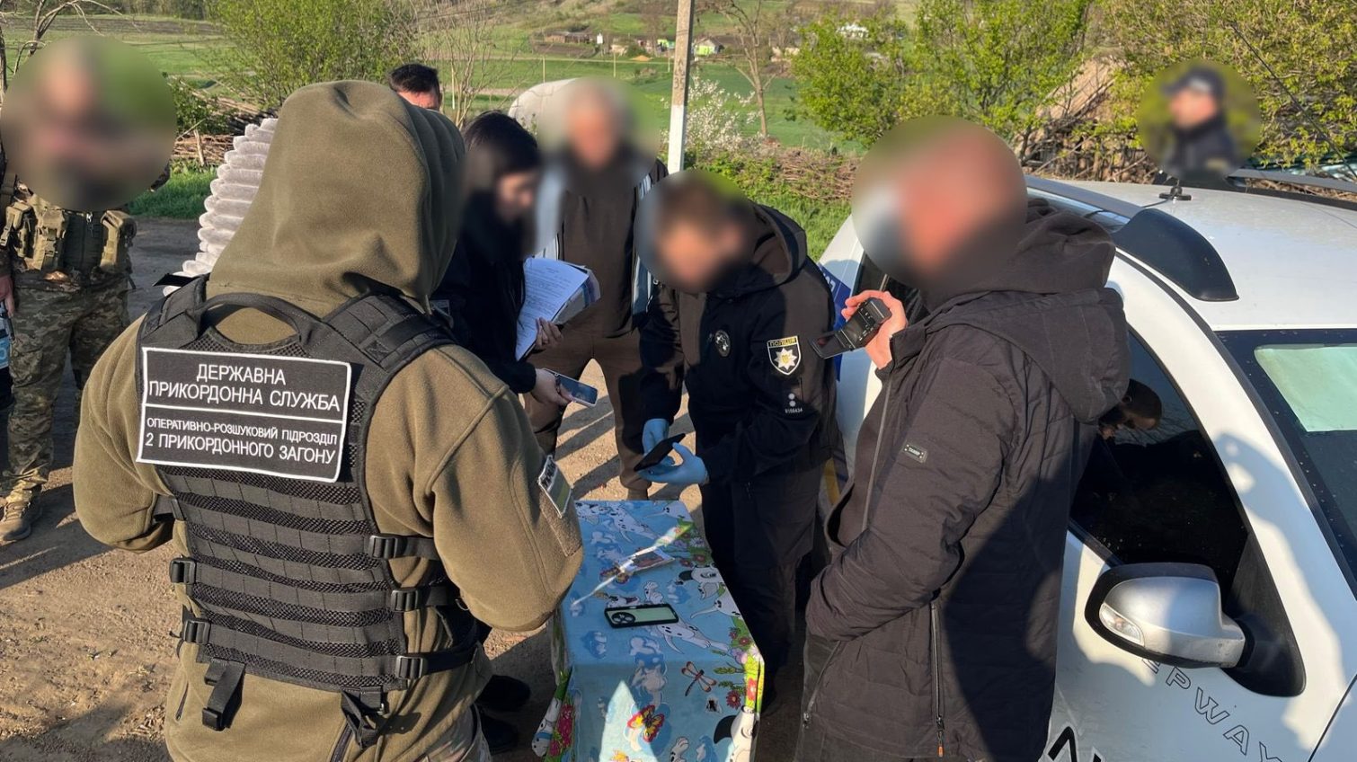 Прикордонники на Одещині затримали осіб, які переправляли ухилянта до Придністров’я (фото) usionline.com Прикордонники на Одещині затримали осіб, які переправляли ухилянта до Придністров’я (фото) «фото»