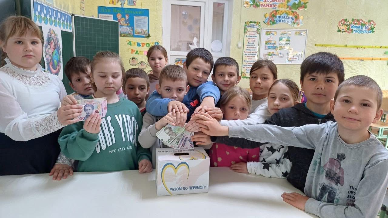Саф’янівська громада передала на фронт вже шостий РЕБ (фото) usionline.com Саф’янівська громада передала на фронт вже шостий РЕБ (фото) «фото»