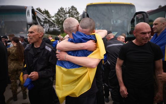 З російського полону в Україну повернулися 12 лицарів (фото) usionline.com З російського полону в Україну повернулися 12 лицарів (фото) «фото»