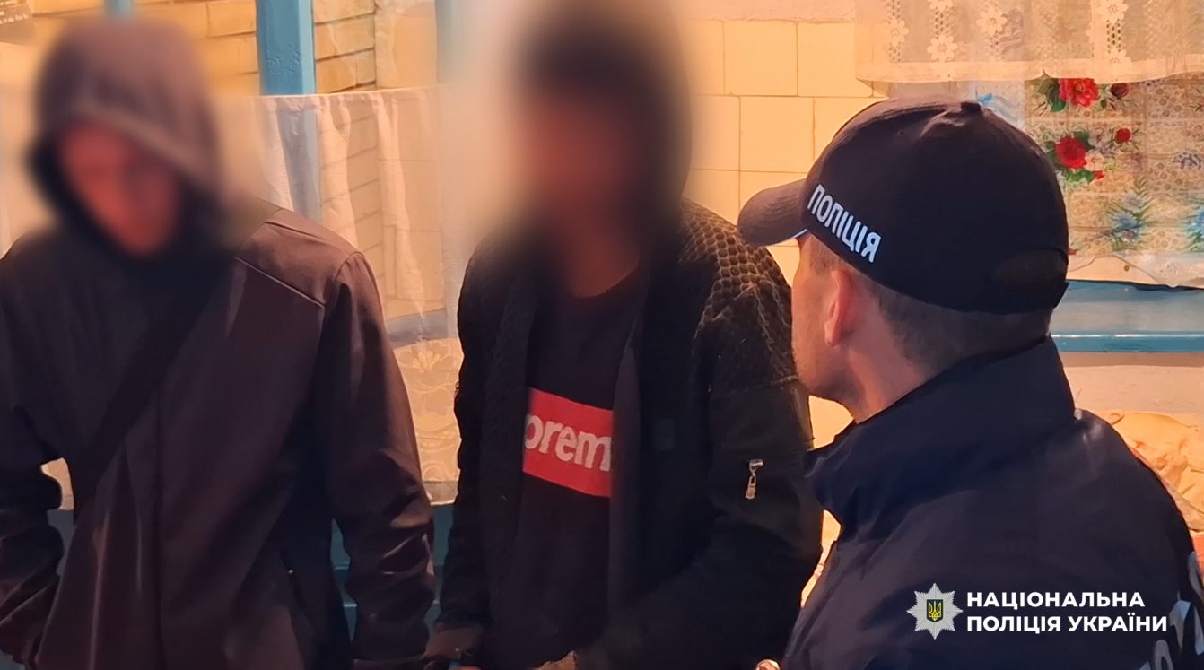 На Одещині двоє братів жорстоко побили бабусю заради пенсії: один з них неповнолітній «фото»