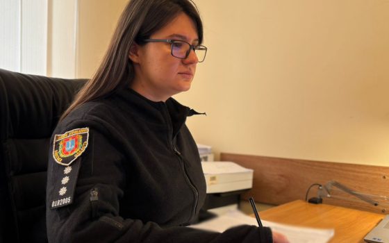 5000 гривень «за зв’язок із полоненим»: поліцейські викрили жителя Одещини у шахрайстві (фото) «фото»