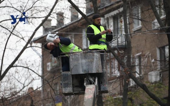 Більше трьохсот вулиць Одеси залишаться сьогодні без світла, а світлофори «працюють нестабільно» через дощ, – міськрада «фото»