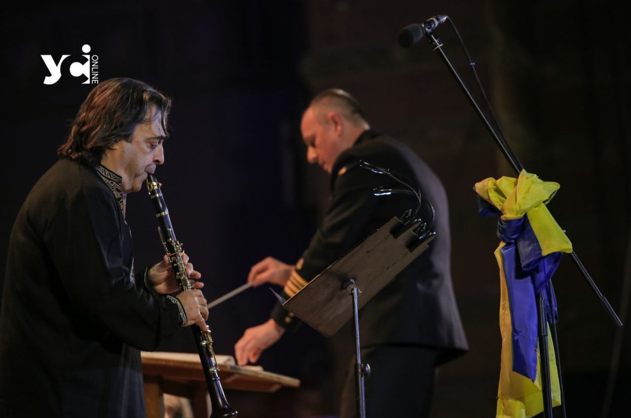 Кларнетист зі світовим ім’ям Юліан Мілкіс зіграє музику Гії Канчелі в Одесі на підтримку ЗСУ та ветеранів (фото) usionline.com Кларнетист зі світовим ім’ям Юліан Мілкіс зіграє музику Гії Канчелі в Одесі на підтримку ЗСУ та ветеранів (фото) «фото»