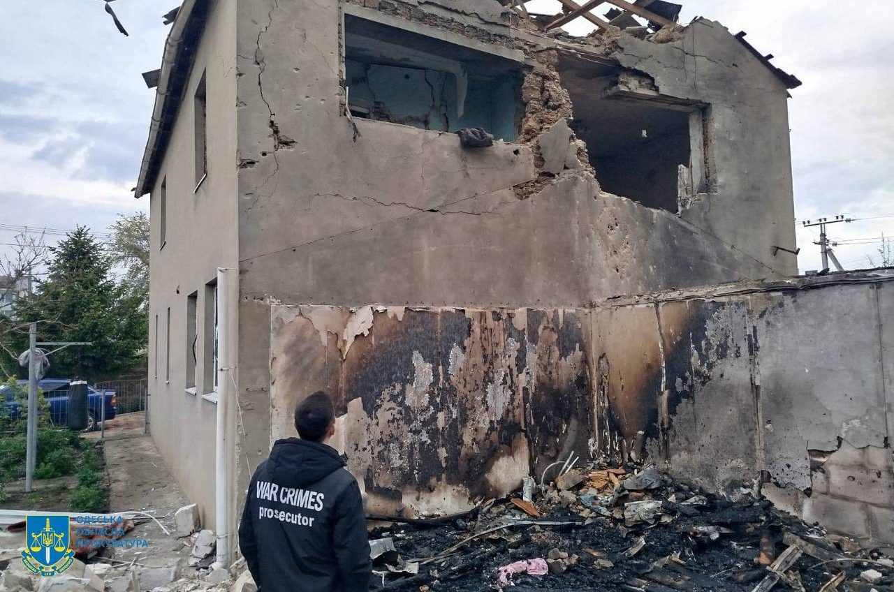 Наслідки ворожої атаки рф на Одещину: одна людина загинула, ще одна – постраждала usionline.com Наслідки ворожої атаки рф на Одещину: одна людина загинула, ще одна – постраждала «фото»