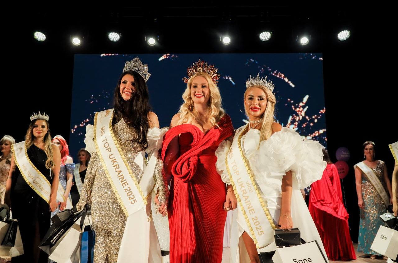 Одеситка-медик Юлія Перейман поїде на Mrs Universe 2025 у Філіппіни (фото) usionline.com Одеситка-медик Юлія Перейман поїде на Mrs Universe 2025 у Філіппіни (фото) «фото»
