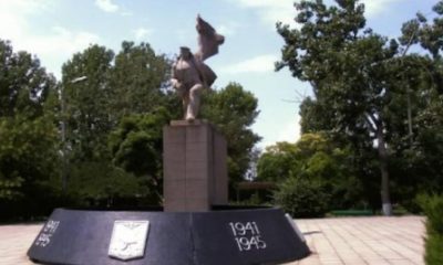В Кілії приберуть напис «1941-1945» з військового меморіалу usionline.com В Кілії приберуть напис «1941-1945» з військового меморіалу «фото»