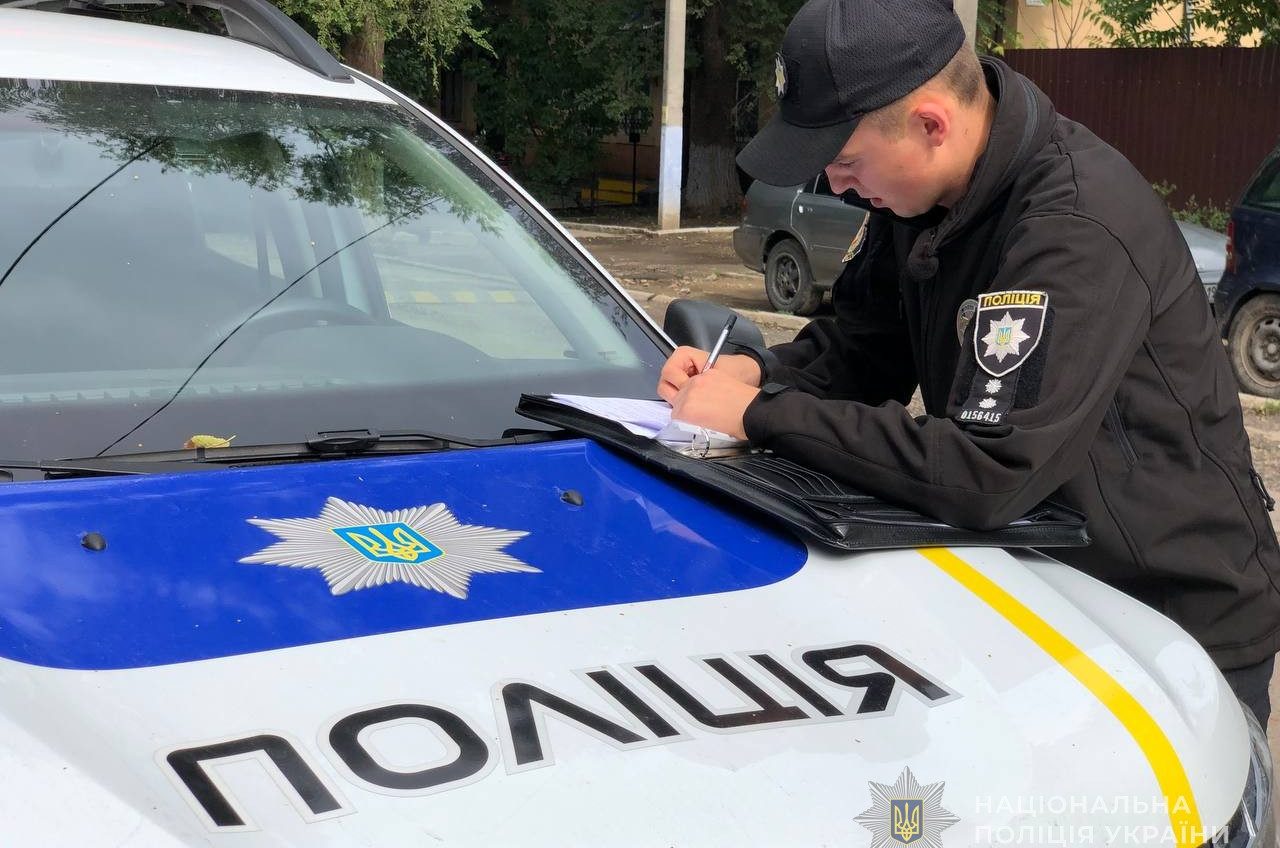 На Одещині «фахівці широкого профілю» крали майно, кабель і мопеди: обом світить термін за ґратами (фото) usionline.com На Одещині «фахівці широкого профілю» крали майно, кабель і мопеди: обом світить термін за ґратами (фото) «фото»