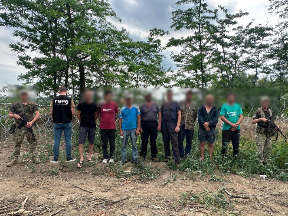 «Восьмеро друзів Оушена»: група друзів з Ізмаїлу хотіла перетнути Дунай уплав (фото) «фото»