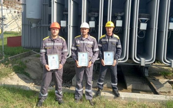 Енергетики з Одещини отримали подяки від Міненерго за відновлення світла в Херсоні (фото) usionline.com Енергетики з Одещини отримали подяки від Міненерго за відновлення світла в Херсоні (фото) «фото»