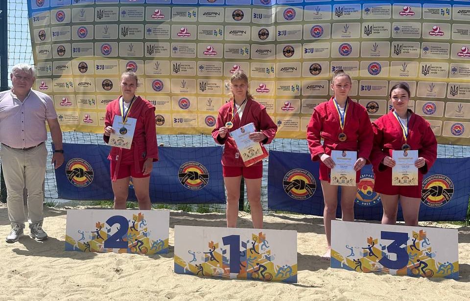 Спортсменка з Одещини здобула «срібло» на Чемпіонаті України з пляжного самбо (фото) usionline.com Спортсменка з Одещини здобула «срібло» на Чемпіонаті України з пляжного самбо (фото) «фото»
