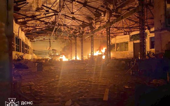 Вночі росіяни атакували Ізмаїльський район: згорів склад з очеретом та декілька будинків (фото, відео) «фото»