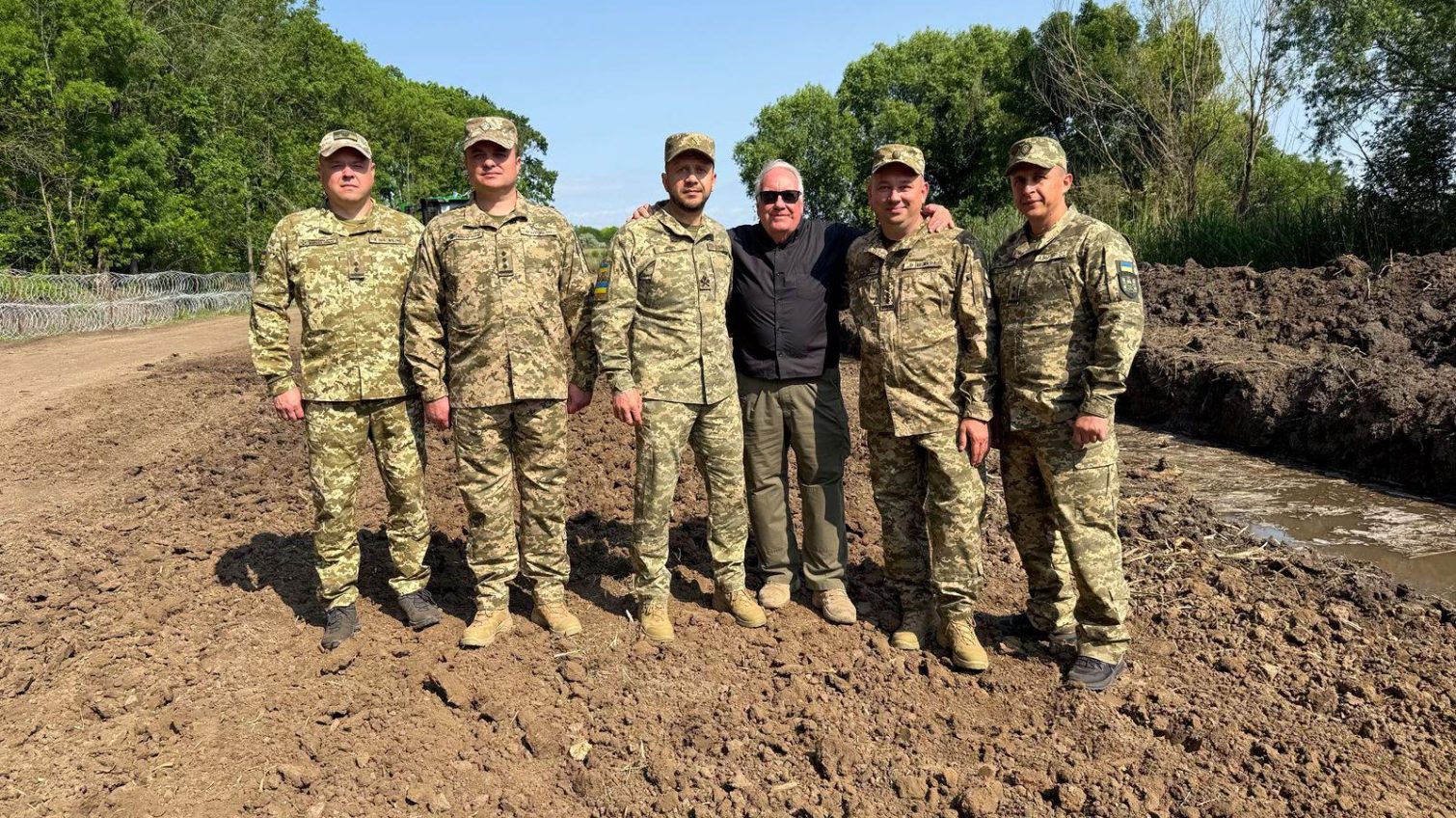 Мільярдер Говард Грем Баффет побував у прикордонників та відкрив фотовиставки в Одесі (фото, відео) «фото»