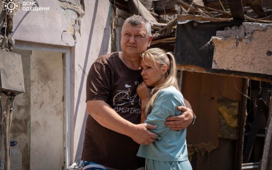 В Одесі внаслідок російської атаки постраждав дім рятувальника: «Ніколи не думав, що таке станеться у мене» (фото, відео) usionline.com В Одесі внаслідок російської атаки постраждав дім рятувальника: «Ніколи не думав, що таке станеться у мене» (фото, відео) «фото»