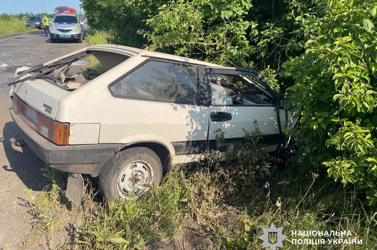 На Одещині у ДТП з вантажівкою загинув водій легковика (фото) usionline.com На Одещині у ДТП з вантажівкою загинув водій легковика (фото) «фото»