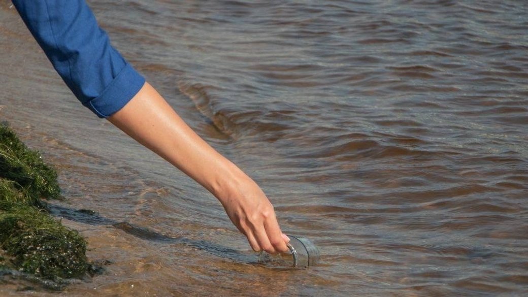 Екологи перевірили морську воду на трьох пляжах Одеси на наявність фракцій російського мазуту usionline.com Екологи перевірили морську воду на трьох пляжах Одеси на наявність фракцій російського мазуту «фото»