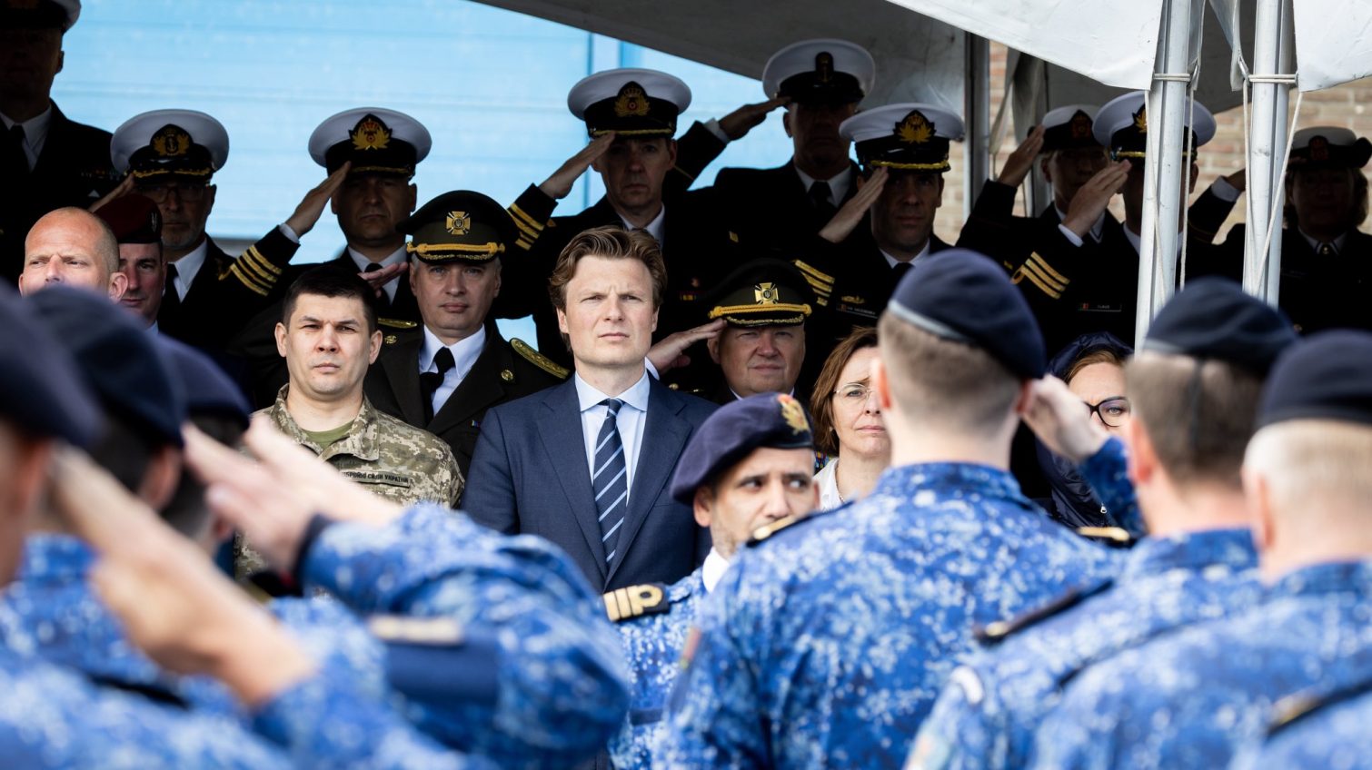 Мінні мисливці для України: Нідерланди та Бельгія передали ЗСУ сучасні тральщики (фото) usionline.com Мінні мисливці для України: Нідерланди та Бельгія передали ЗСУ сучасні тральщики (фото) «фото»