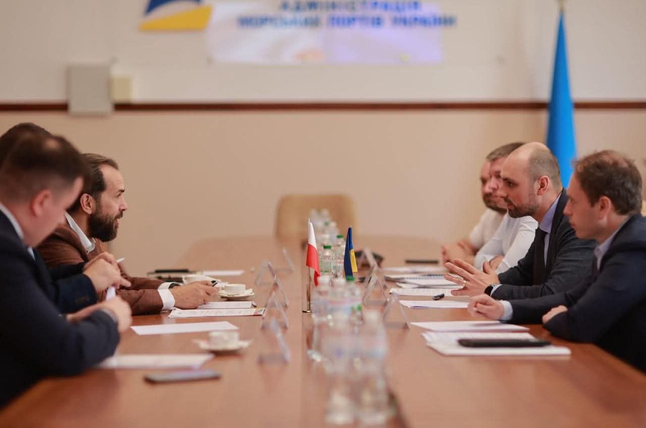 АМПУ та Посольство Польщі посилюють співпрацю в морській логістиці та безпеці портів usionline.com АМПУ та Посольство Польщі посилюють співпрацю в морській логістиці та безпеці портів «фото»