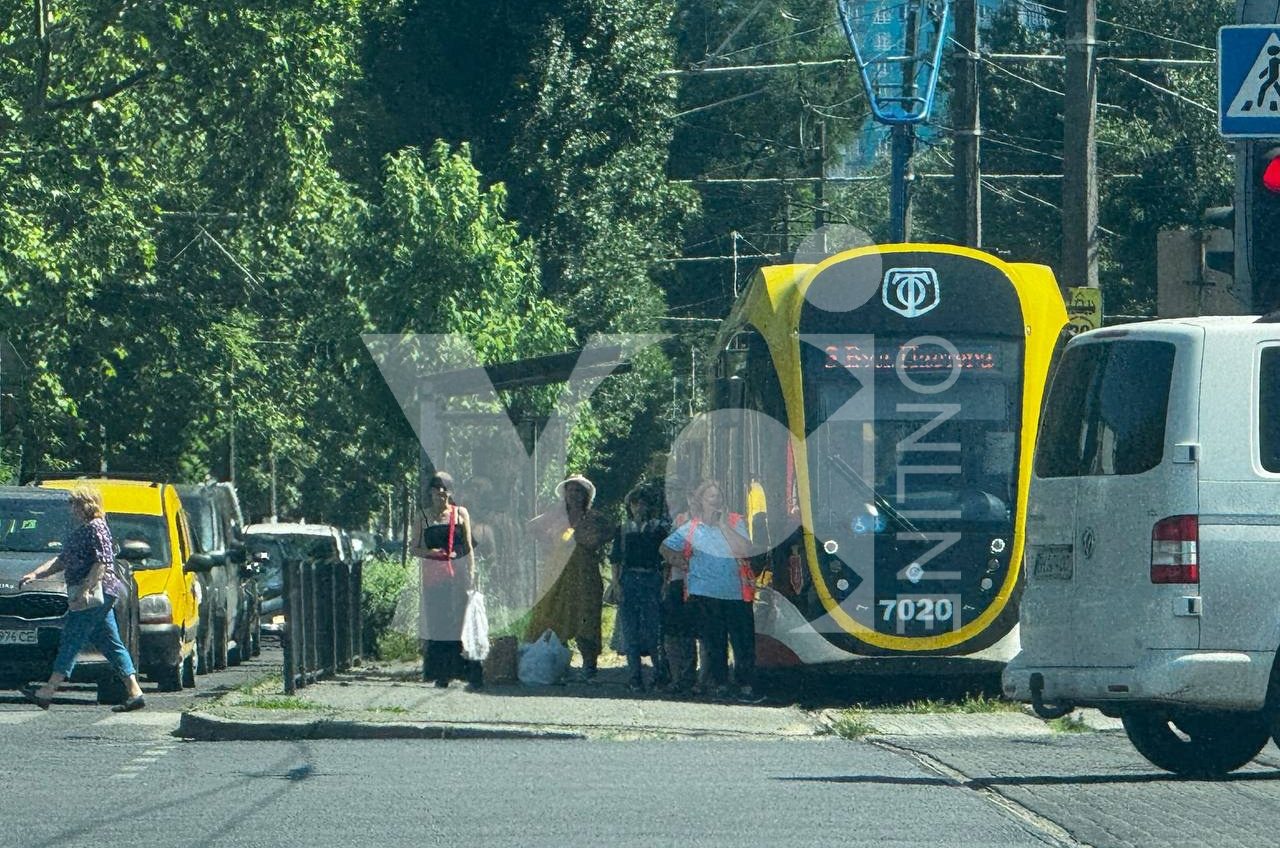В Одесі через ДТП паралізовано рух 3 та 27 трамвайних маршрутів (фото) usionline.com В Одесі через ДТП паралізовано рух 3 та 27 трамвайних маршрутів (фото) «фото»