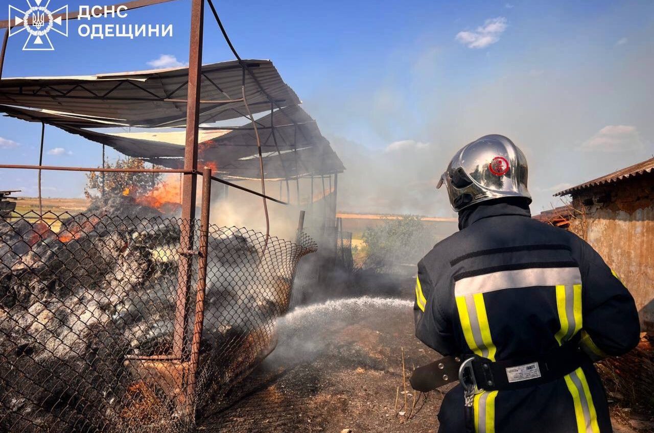 На Одещині внаслідок людської недбалості сталися пожежі: постраждали люди (фото) usionline.com На Одещині внаслідок людської недбалості сталися пожежі: постраждали люди (фото) «фото»