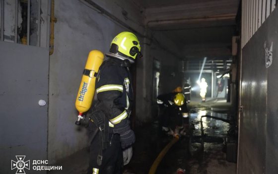 Вночі в Одесі згоріла квартира на Запорізькій «фото»