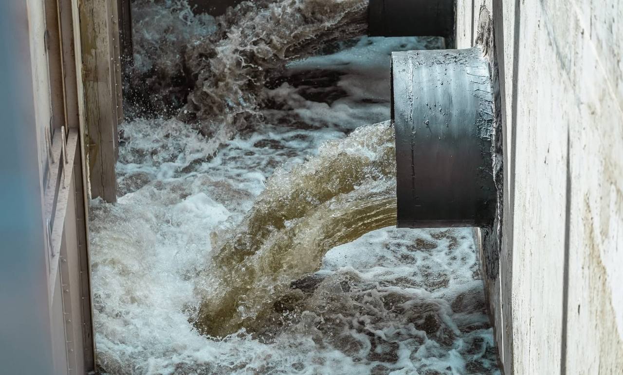Миколаївський водогін заповнюють водою – коли відновлять водопостачання повністю usionline.com Миколаївський водогін заповнюють водою – коли відновлять водопостачання повністю «фото»