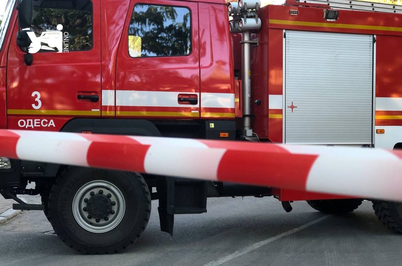 В Кучурганах внаслідок спалювання сміття літня жінка отримала опіки usionline.com В Кучурганах внаслідок спалювання сміття літня жінка отримала опіки «фото»