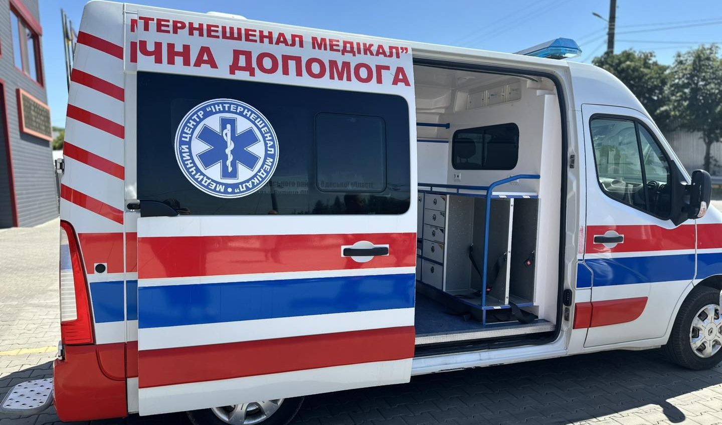 Білгород-Дністровська станція екстреної допомоги отримала нову «швидку» (фото) usionline.com Білгород-Дністровська станція екстреної допомоги отримала нову «швидку» (фото) «фото»