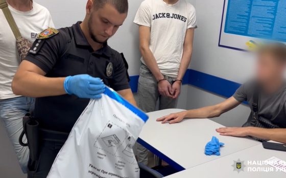 В Ізмаїлі 22-річний місцевий мешканець намагався підпалити будівлю ТЦК (фото, відео) «фото»