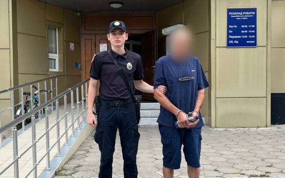 Вдарив дружину шилом: в Одесі чоловіку повідомили про підозру (фото) «фото»