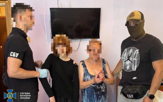 Тринадцятирічна диверсантка разом зі своєю матір’ю підпалила евак волонтерки (відео) «фото»