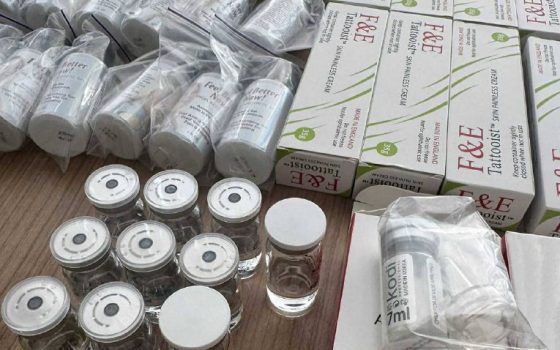 На кордоні з Одещиною митники затримали чоловіка з великою партією товарів б’юті індустрії (фото) «фото»