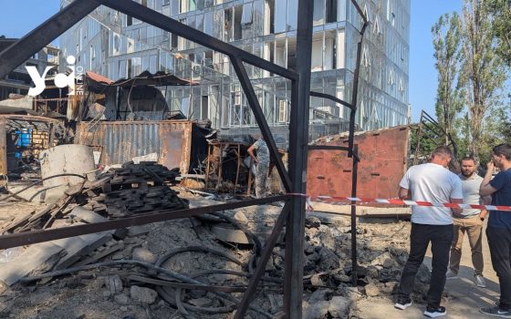 Як виглядає СТО та новобудова, які уразили росіяни дронами вночі: фотофакт УСІ (фото) usionline.com Як виглядає СТО та новобудова, які уразили росіяни дронами вночі: фотофакт УСІ (фото) «фото»