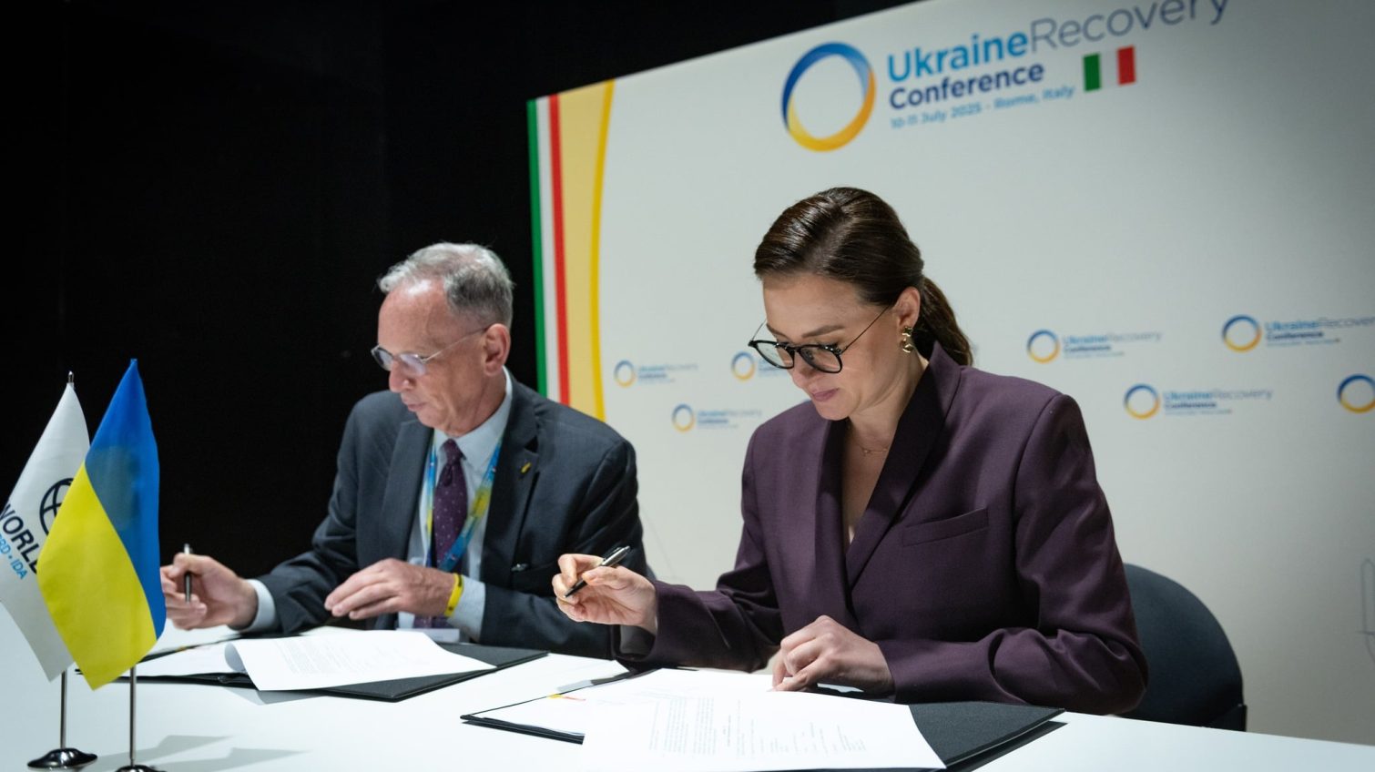 Україна та Світовий банк запускають програму PREPARE Ukraine для підготовки проєктів відбудови usionline.com Україна та Світовий банк запускають програму PREPARE Ukraine для підготовки проєктів відбудови «фото»