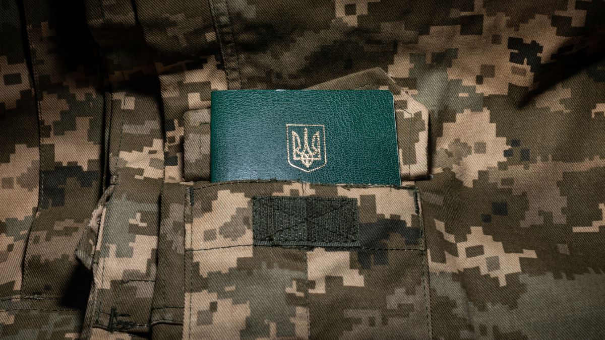 Контракт з ЗСУ після 60 років – президент підписав закон usionline.com Контракт з ЗСУ після 60 років – президент підписав закон «фото»