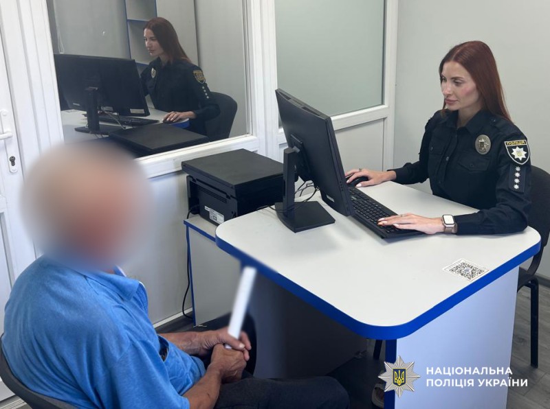 Посиділи з ножем: на Одещині чоловік поранив товариша через давні образи (фото) usionline.com Посиділи з ножем: на Одещині чоловік поранив товариша через давні образи (фото) «фото»