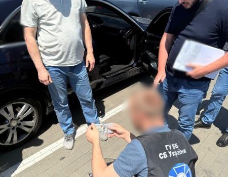 За 9 тисяч доларів обіцяв «роботу» в СБУ, щоб уникнути мобілізації: в Одесі затримали шахрая «фото»