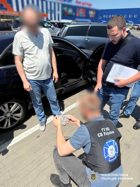 За 9 тисяч доларів обіцяв «роботу» в СБУ, щоб уникнути мобілізації: в Одесі затримали шахрая «фото»