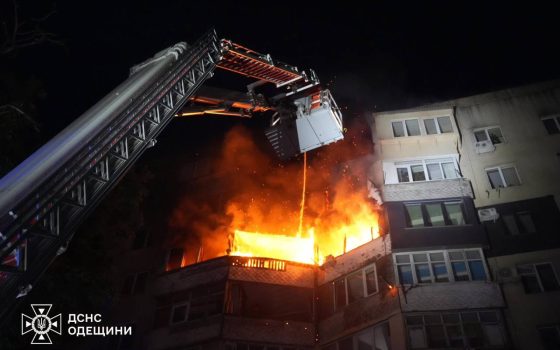Вночі росіяни ударили «шахедом» по 9-поверхівці в Одесі (фото, відео) «фото»